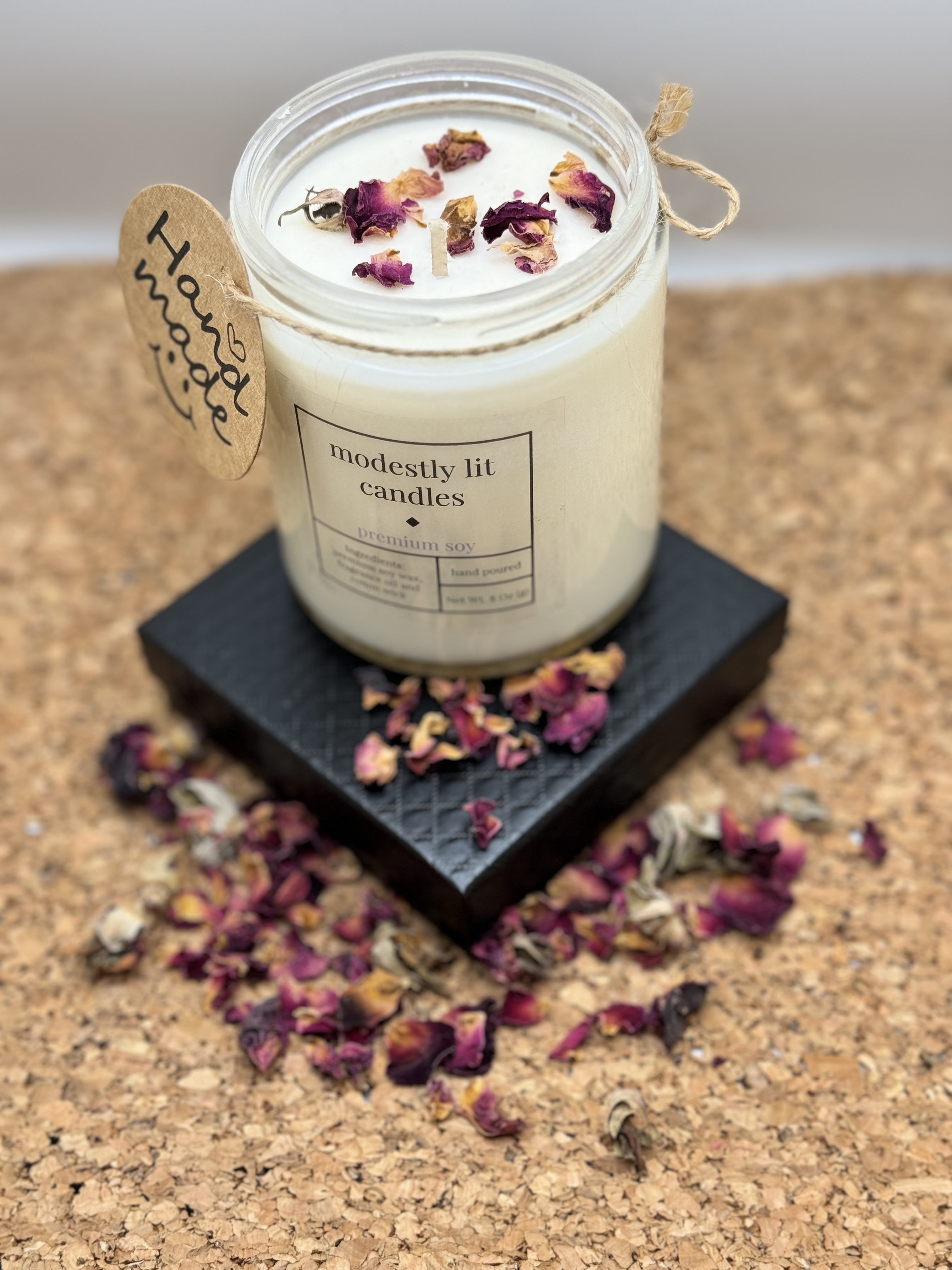 Strawberry rose candle 8oz